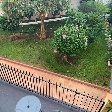 Апартаменти Apartamento En Carihuela Торремолінос Екстер'єр фото